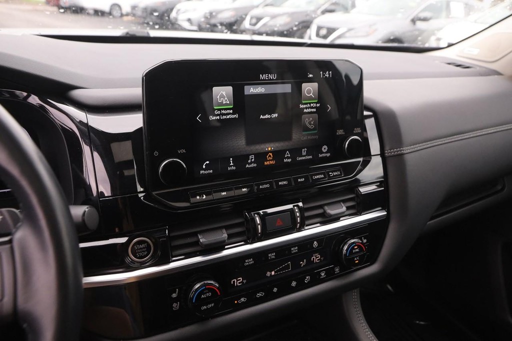 Nissan Pathfinder Vehicle Image 18