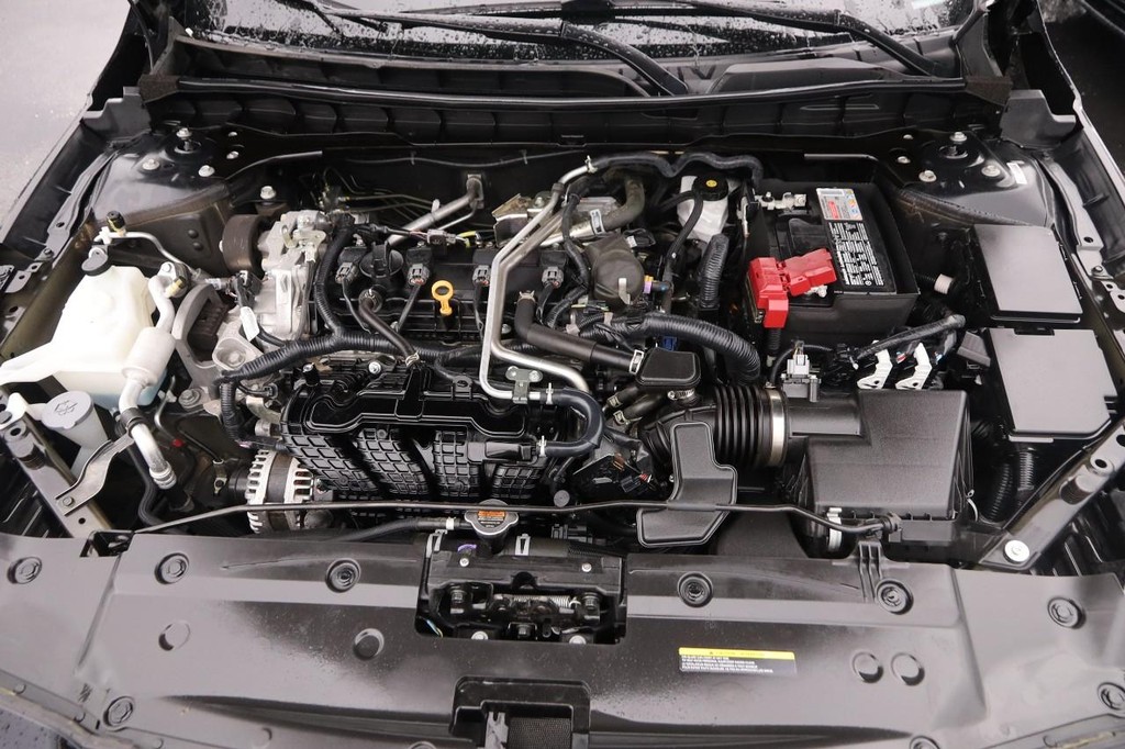 Nissan Altima Vehicle Image 26