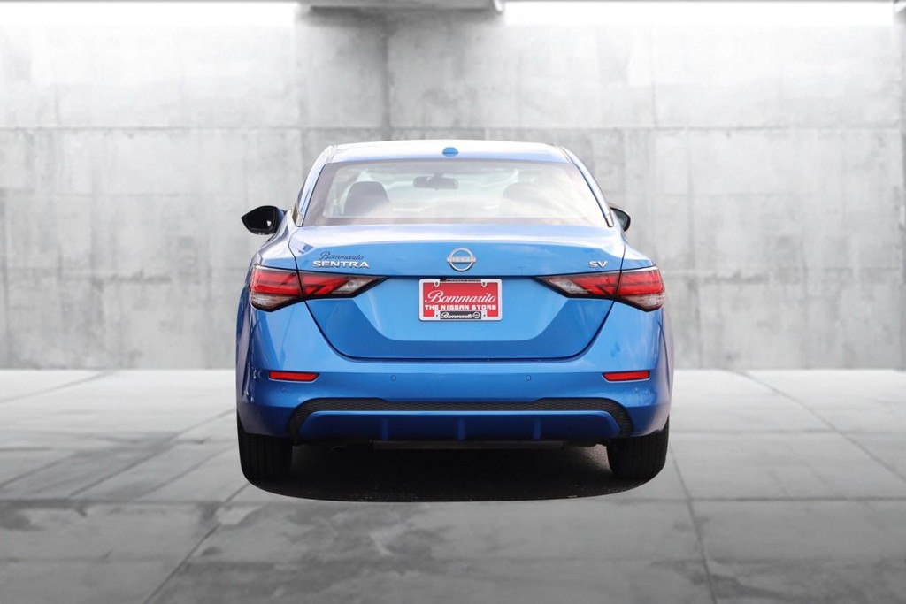 Nissan Sentra Vehicle Image 06