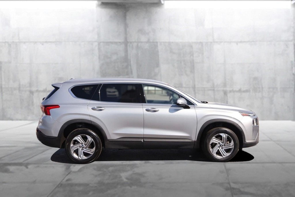 Hyundai Santa Fe Vehicle Image 05