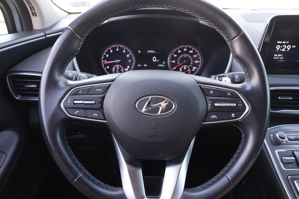 Hyundai Santa Fe Vehicle Image 11
