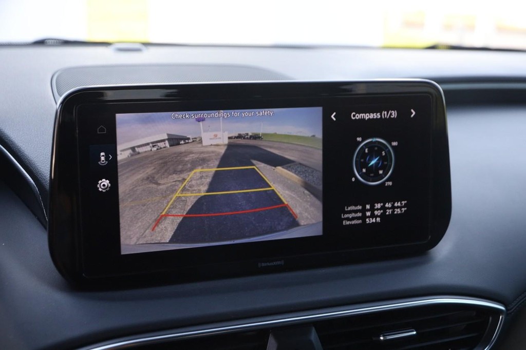 Hyundai Santa Fe Vehicle Image 18