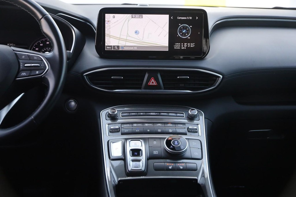 Hyundai Santa Fe Vehicle Image 26