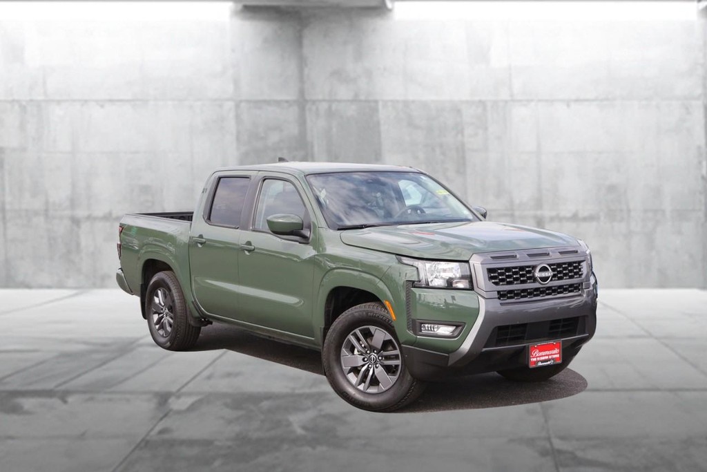 Nissan Frontier Vehicle Image 02