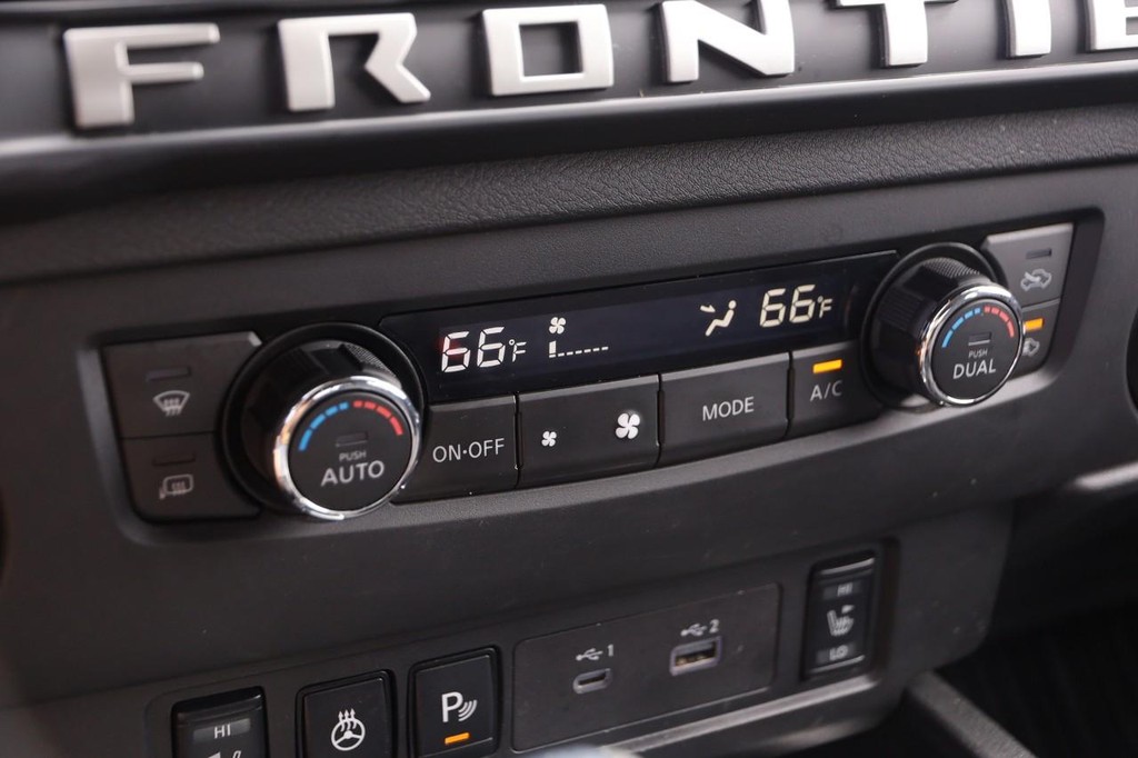 Nissan Frontier Vehicle Image 19