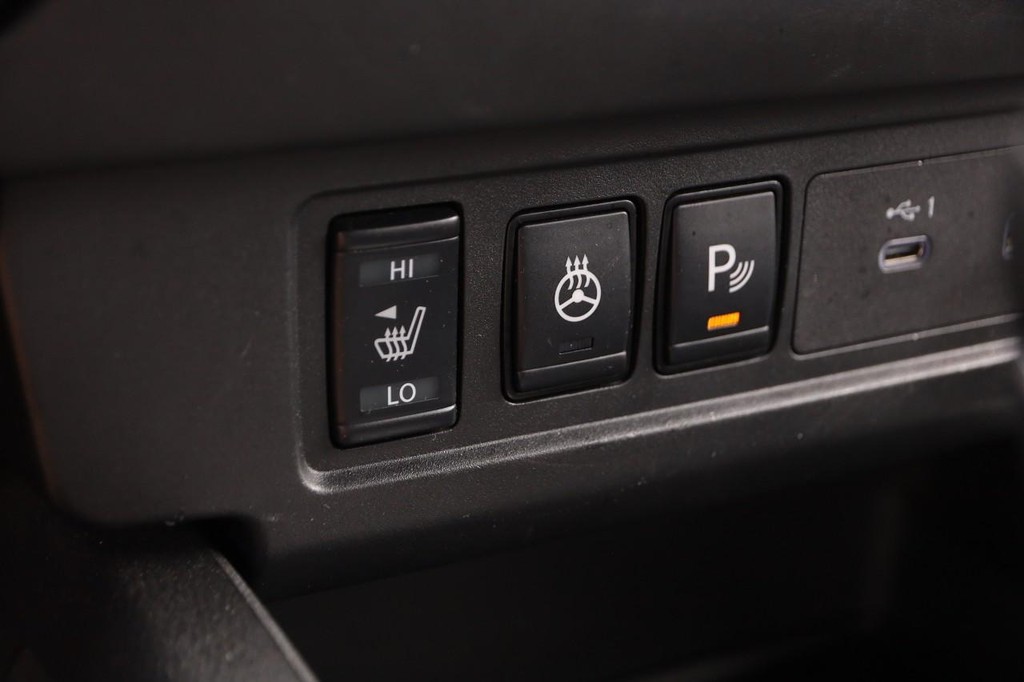 Nissan Frontier Vehicle Image 20