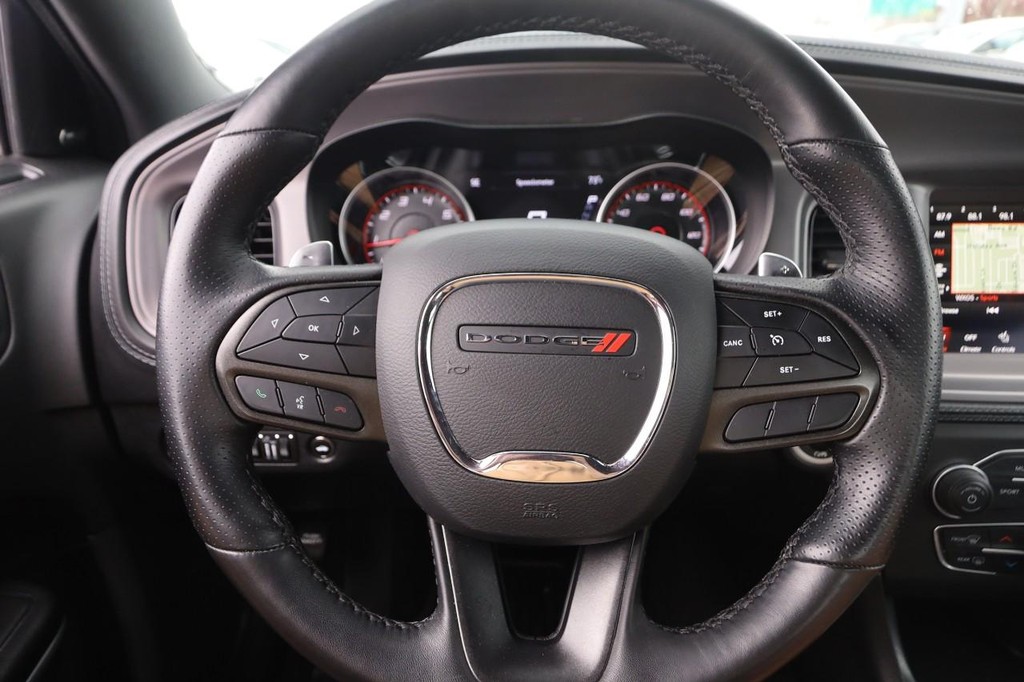 Dodge Charger Vehicle Full-screen Gallery Image 11