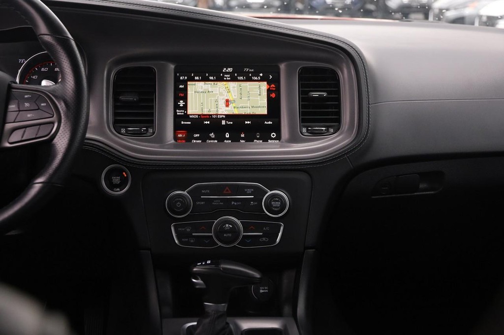 Dodge Charger Vehicle Full-screen Gallery Image 24