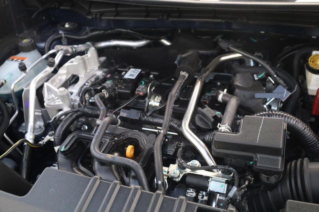 Nissan Kicks Vehicle Full-screen Gallery Image 25