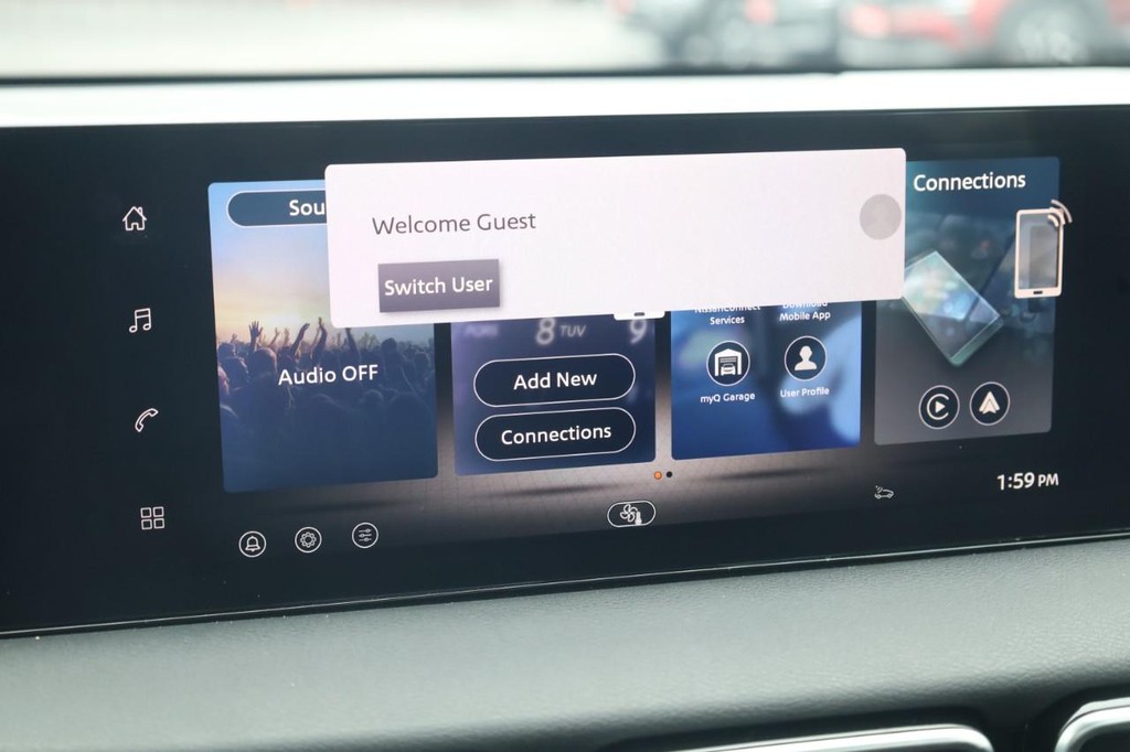 Nissan Sentra Vehicle Image 14