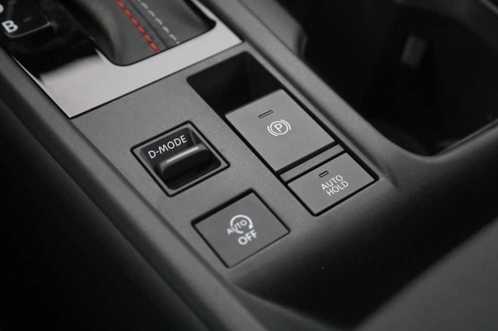 Nissan Sentra Vehicle Image 18