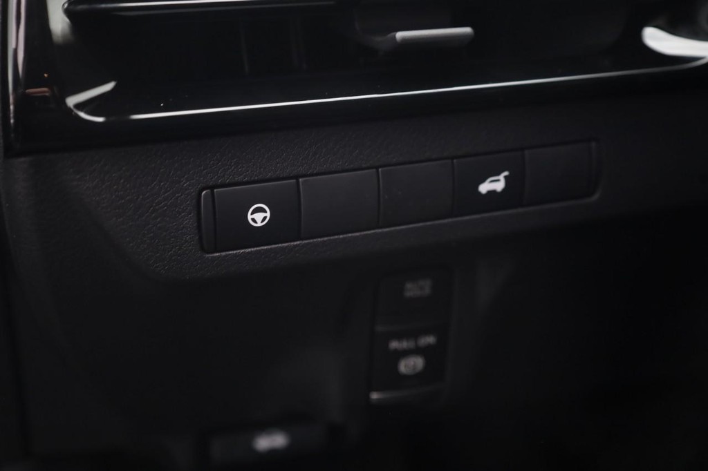 Nissan Murano Vehicle Image 12