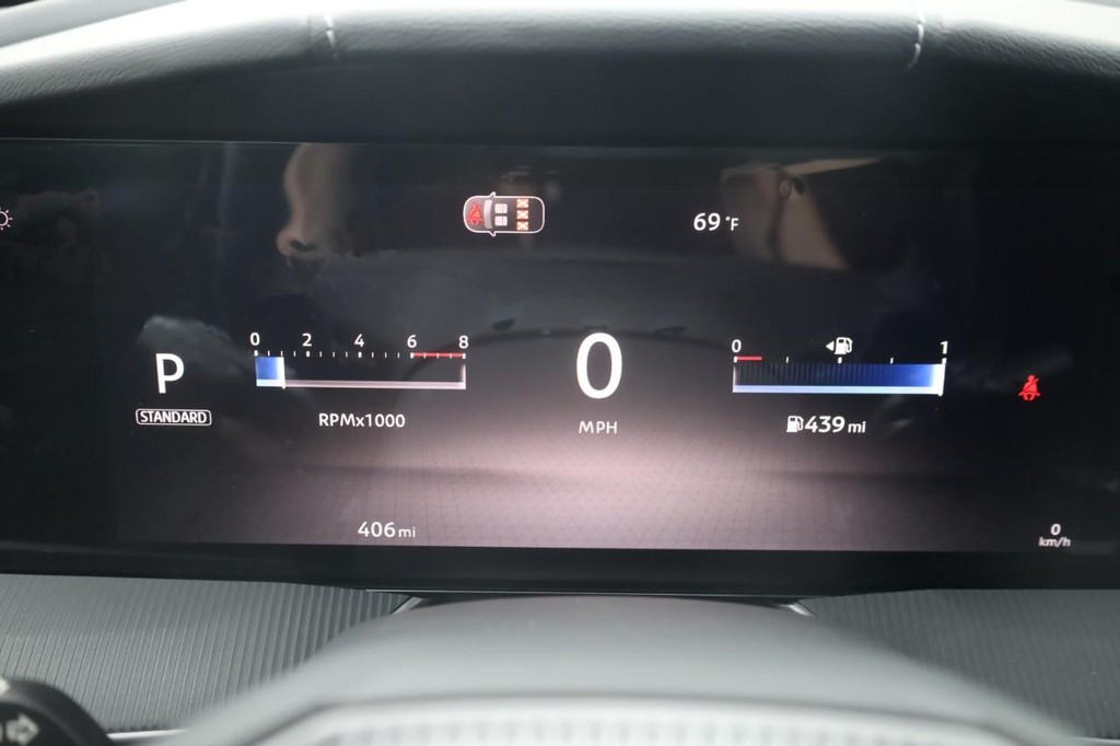 Nissan Murano Vehicle Image 13