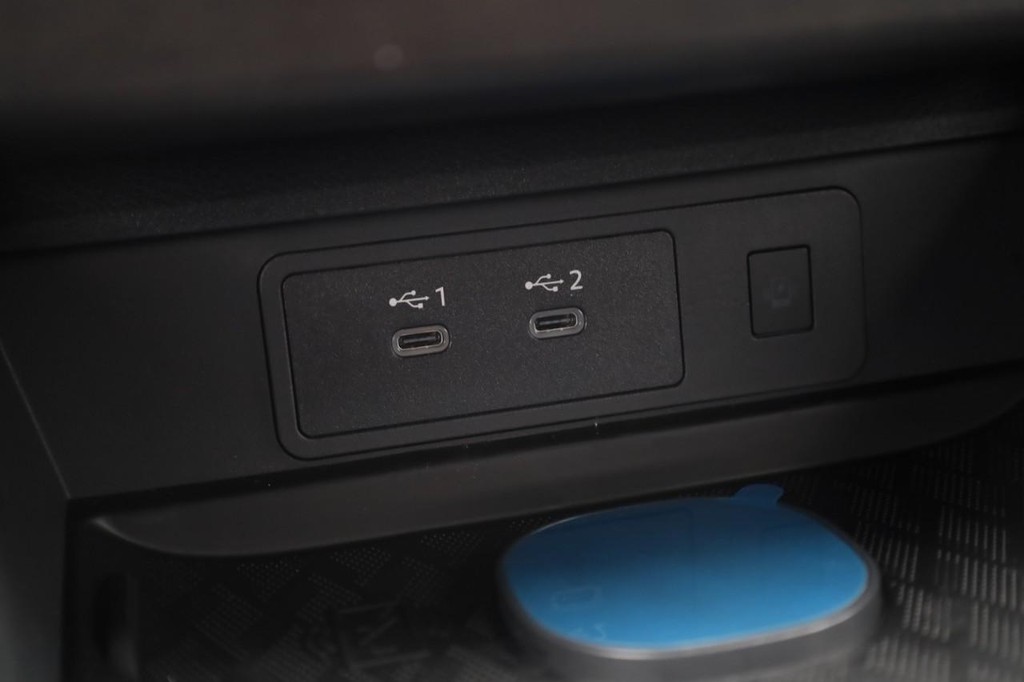 Nissan Murano Vehicle Image 17