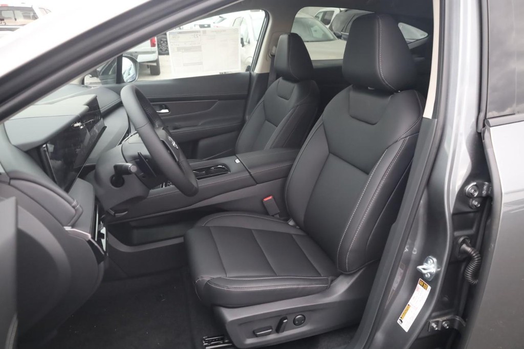 Nissan Murano Vehicle Image 20