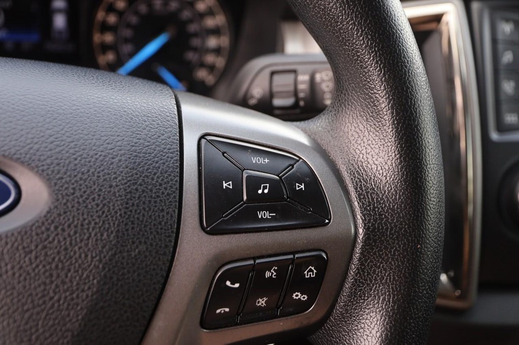 Ford Ranger Vehicle Full-screen Gallery Image 14