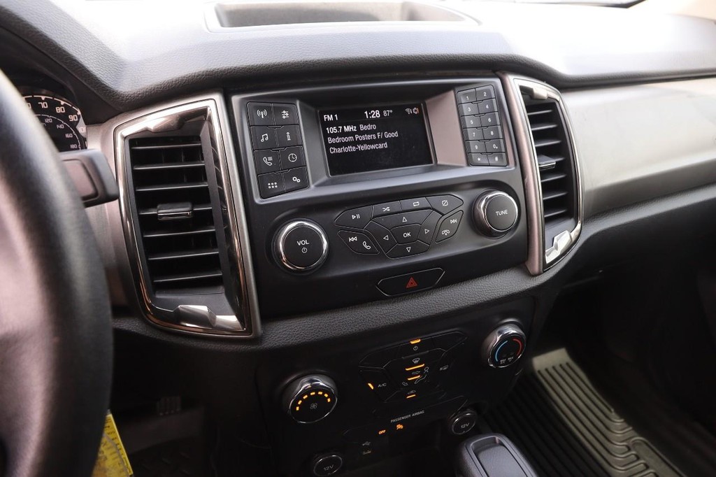 Ford Ranger Vehicle Full-screen Gallery Image 16