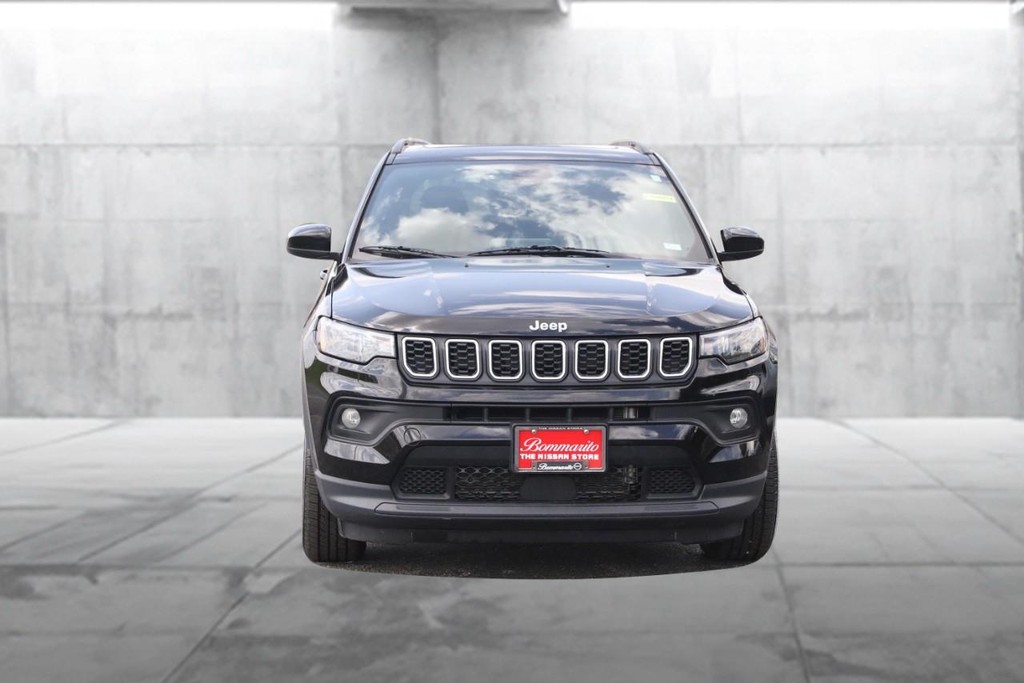 Jeep Compass Vehicle Image 04