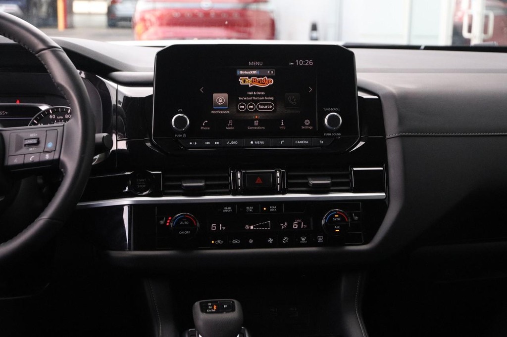 Nissan Pathfinder Vehicle Full-screen Gallery Image 26