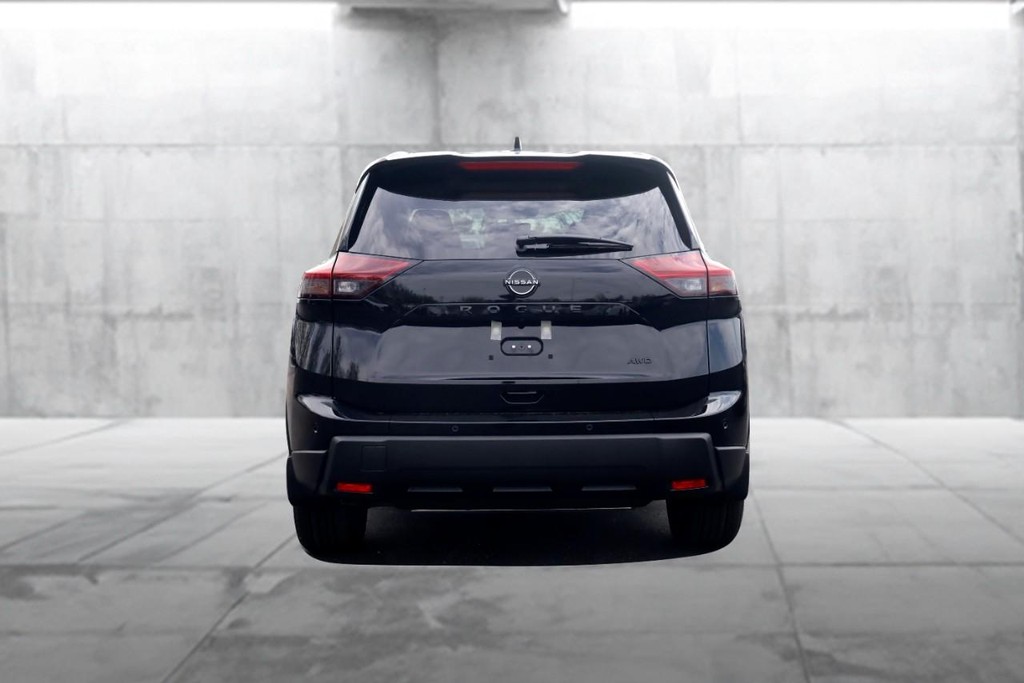 Nissan Rogue Vehicle Image 06