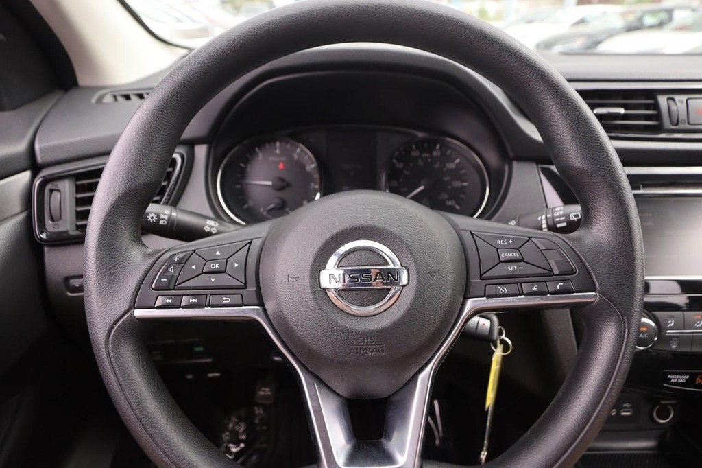 Nissan Rogue Sport Vehicle Image 10