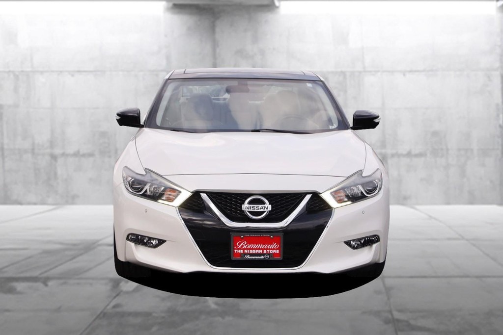 Nissan Maxima Vehicle Image 04