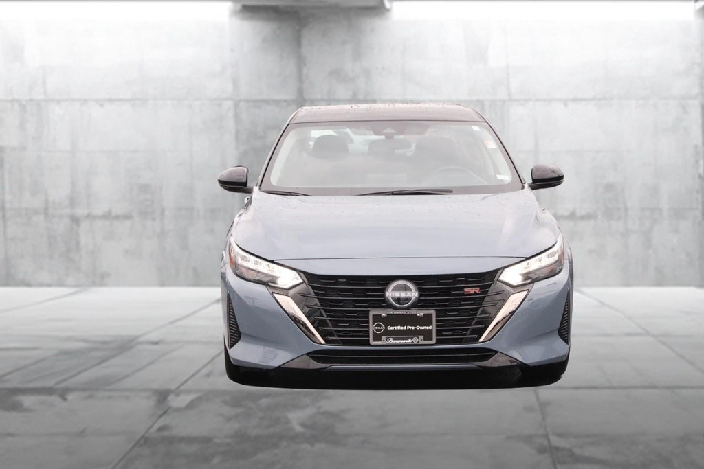 Nissan Sentra Vehicle Image 04