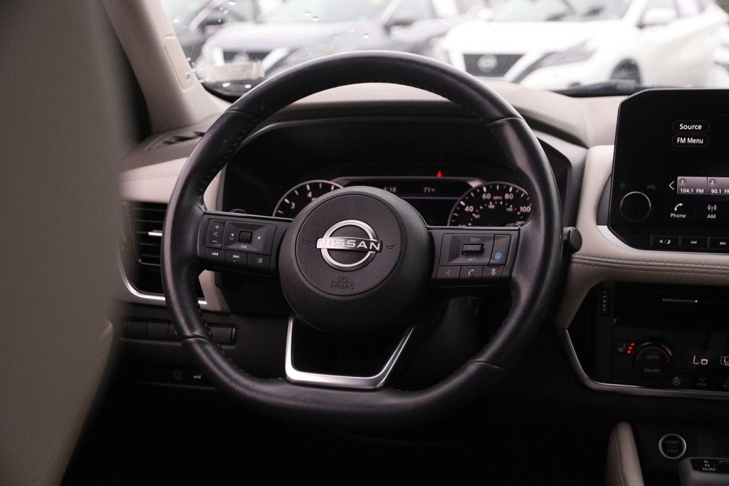 Nissan Rogue Vehicle Image 26