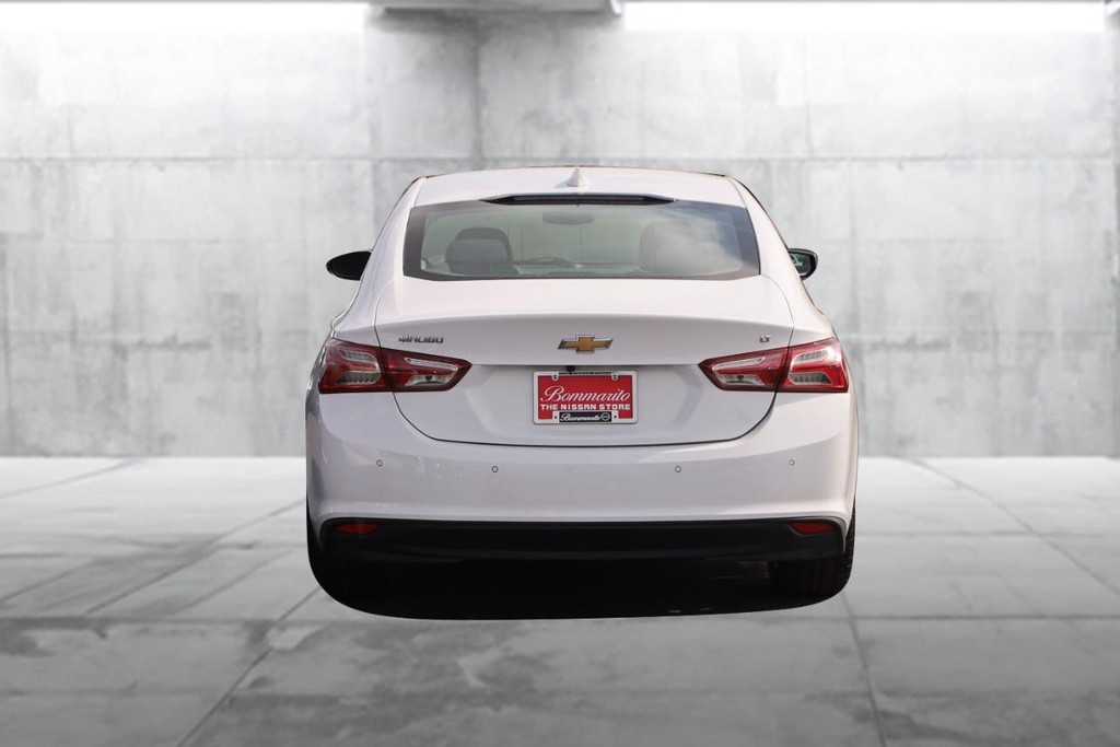 Chevrolet Malibu Vehicle Image 06