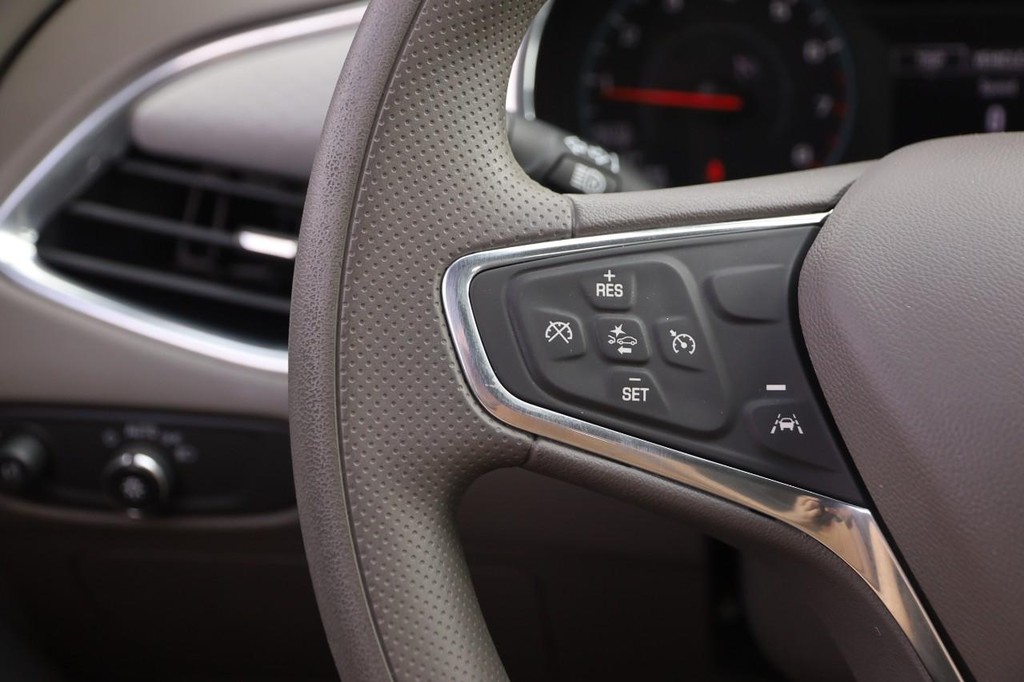 Chevrolet Malibu Vehicle Image 11