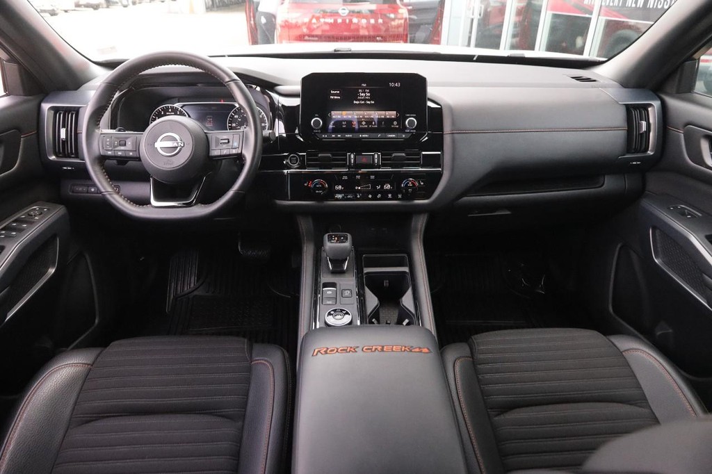 Nissan Pathfinder Vehicle Image 22