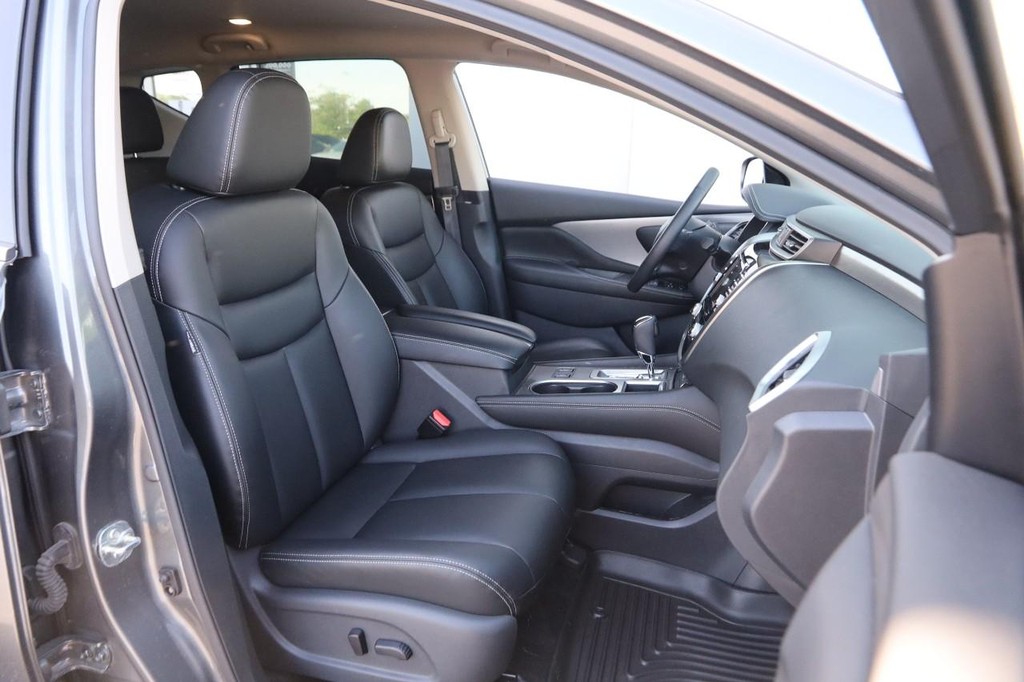 Nissan Murano Vehicle Image 26