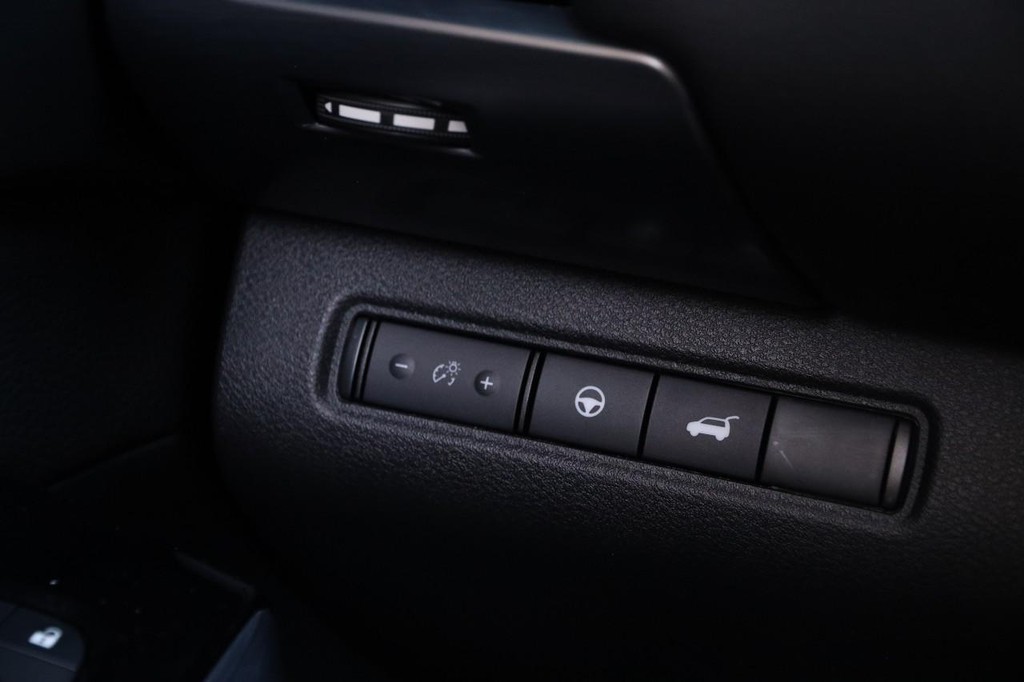 Nissan Pathfinder Vehicle Image 22