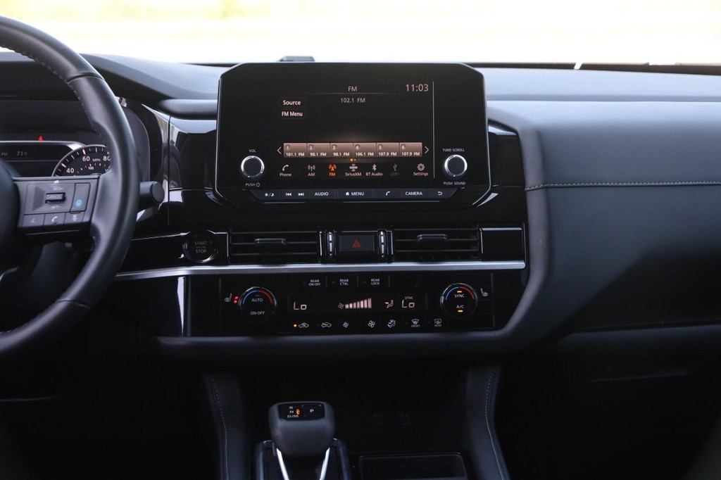 Nissan Pathfinder Vehicle Image 27