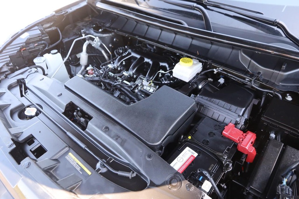 Nissan Pathfinder Vehicle Image 30