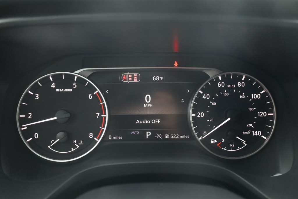 Nissan Rogue Vehicle Image 13