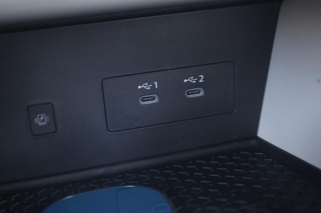 Nissan Pathfinder Vehicle Image 17