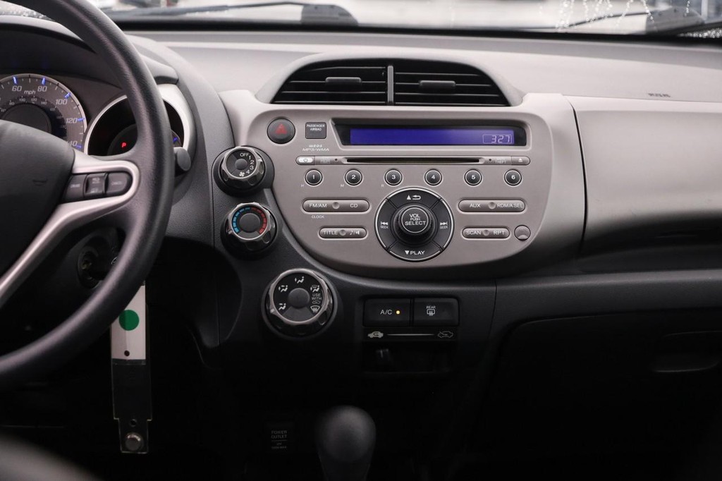 Honda Fit Vehicle Image 19