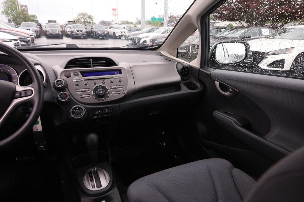 Honda Fit Vehicle Image 20
