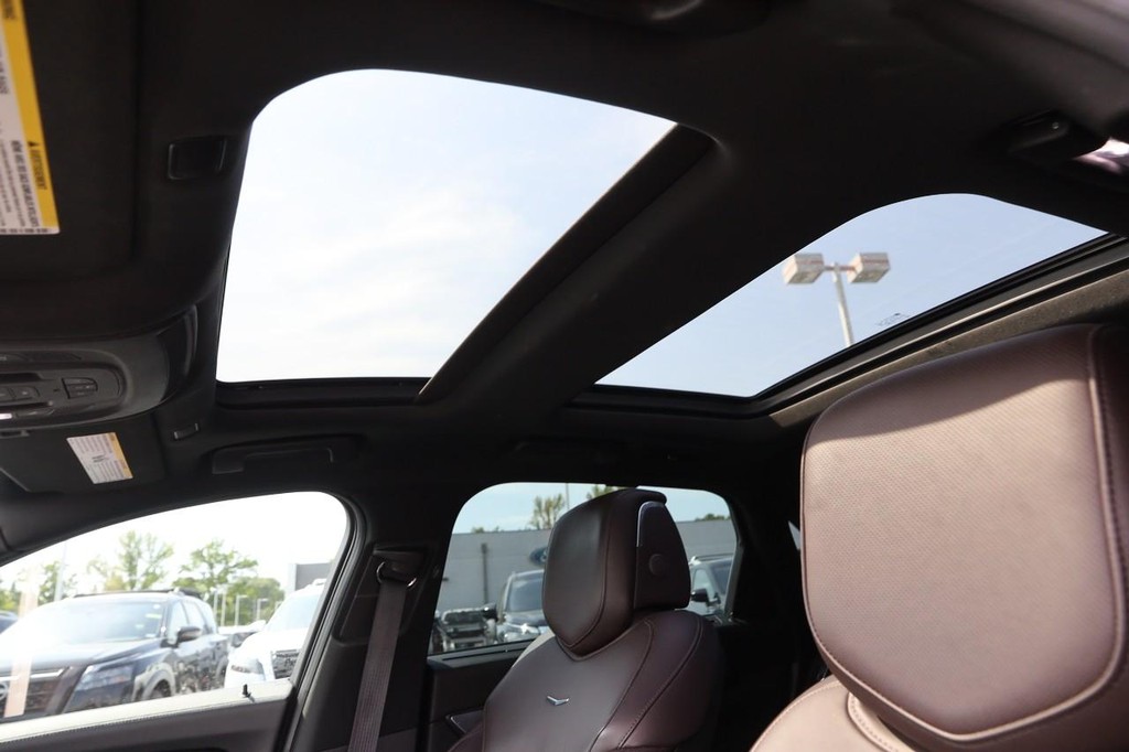 Cadillac CT6 Vehicle Image 09