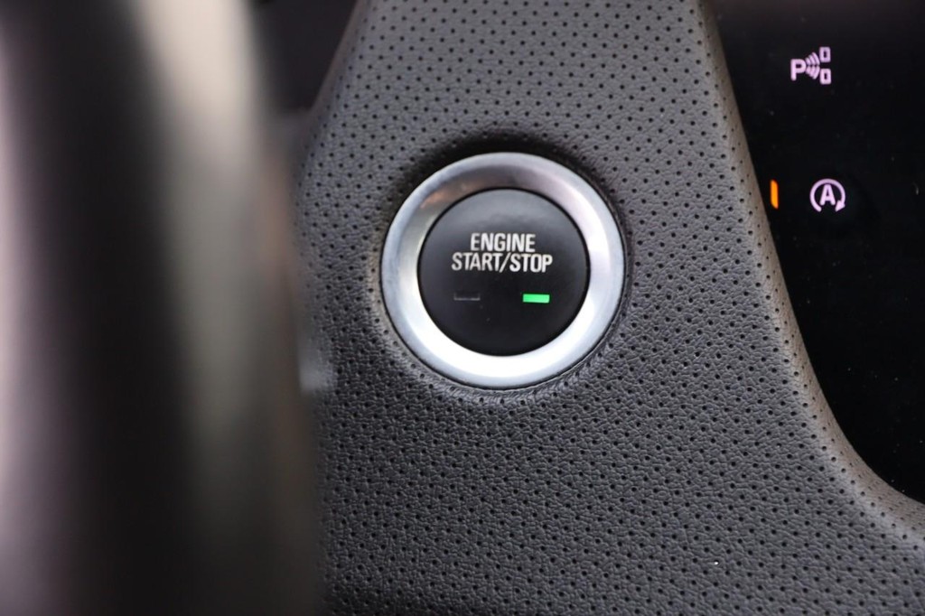 Cadillac CT6 Vehicle Image 16