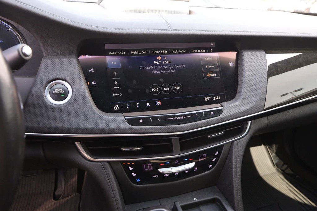 Cadillac CT6 Vehicle Image 17