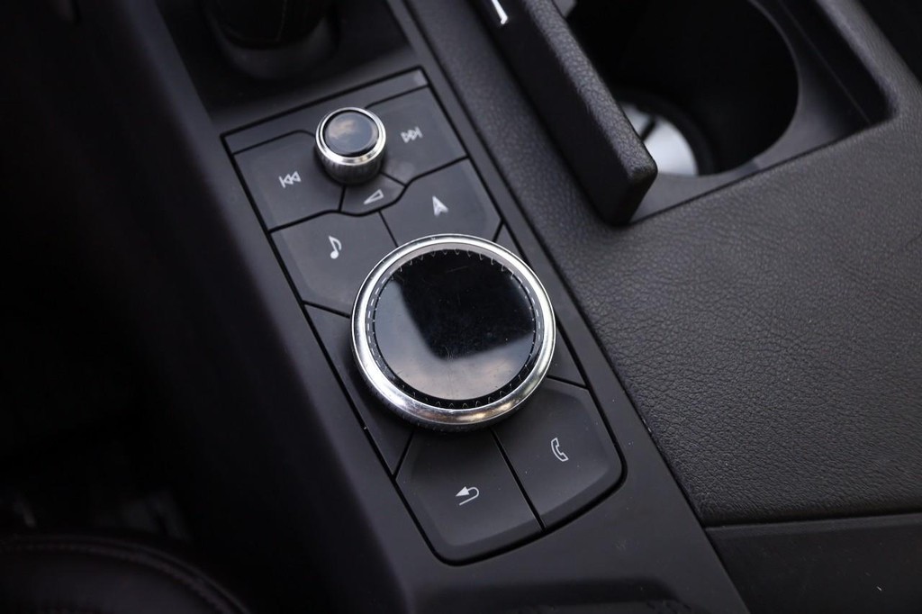 Cadillac CT6 Vehicle Image 23