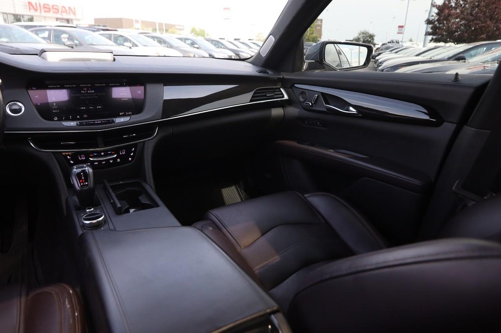 Cadillac CT6 Vehicle Image 29