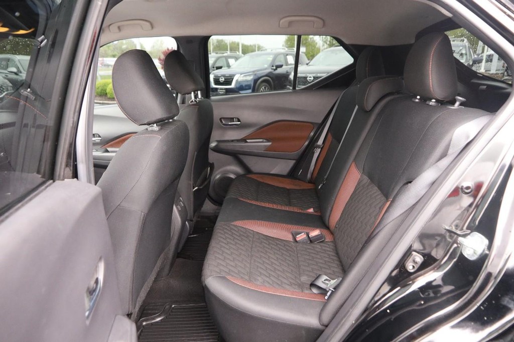 Nissan Kicks Vehicle Image 09