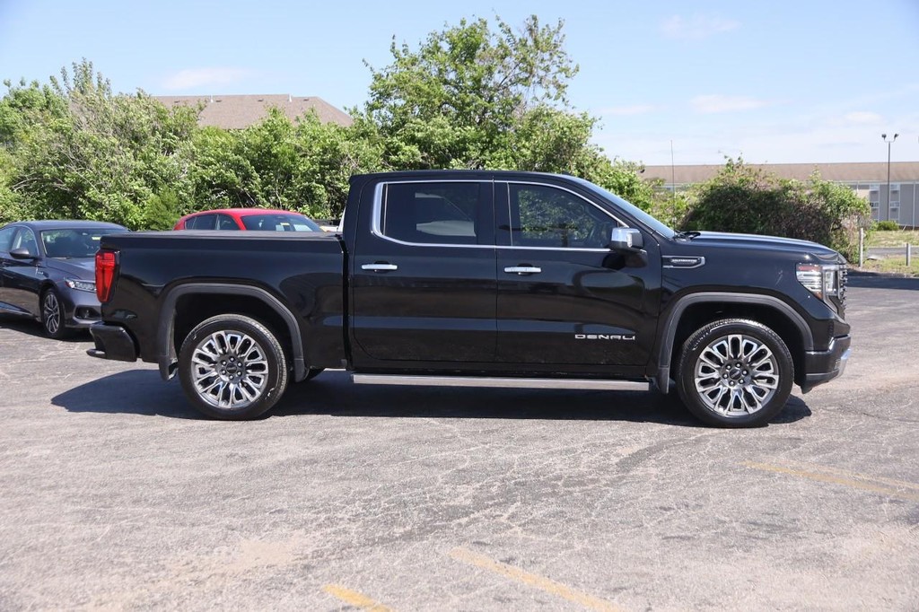 GMC Sierra 1500 Vehicle Full-screen Gallery Image 05