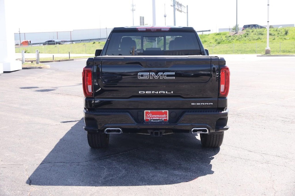 GMC Sierra 1500 Vehicle Full-screen Gallery Image 06