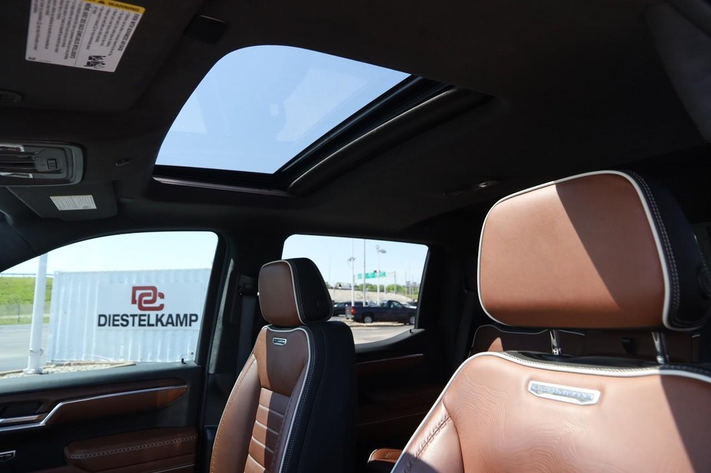 GMC Sierra 1500 Vehicle Full-screen Gallery Image 09