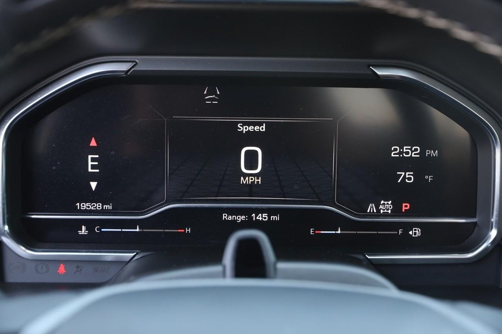 GMC Sierra 1500 Vehicle Full-screen Gallery Image 15