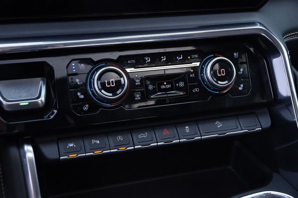 GMC Sierra 1500 Vehicle Full-screen Gallery Image 20